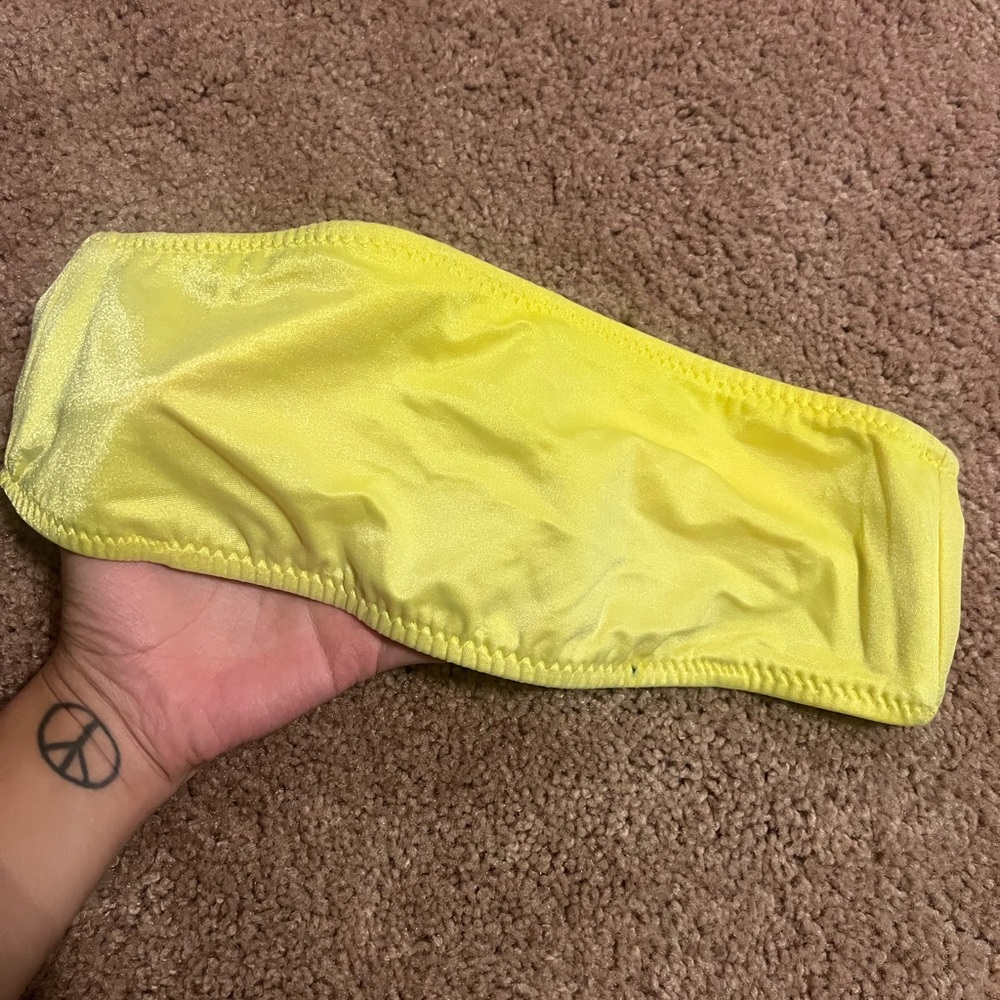 Bright Yellow Top/Bandeau Bra 💛